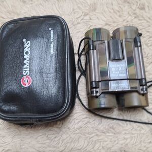Simons Realtree Binoculars Camouflage, 8 X 21, F 7.1, 372 Feet At 1000 Yards